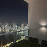 Bocagrande Bay View Gym Jacuzzi Pool